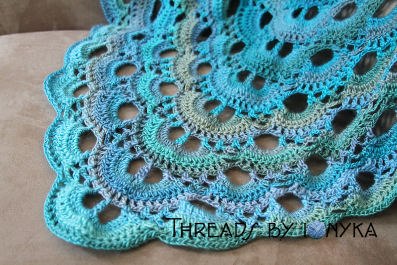 My German Scalloped Triangle Shawl - Threads by ionyka